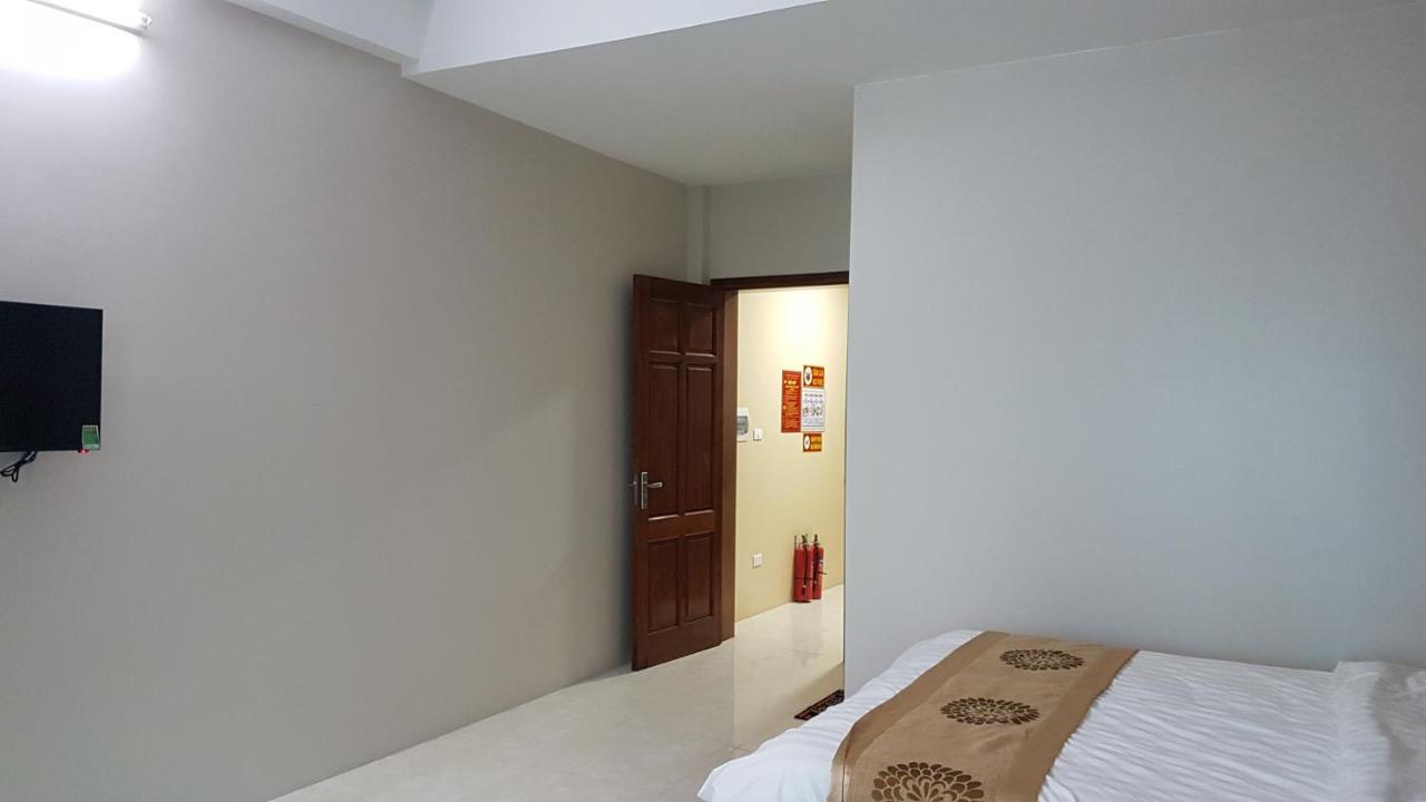 Love Hotel Near Ha Dong General Hospital 하노이 외부 사진