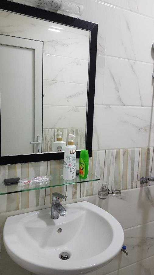 Love Hotel Near Ha Dong General Hospital 하노이 외부 사진